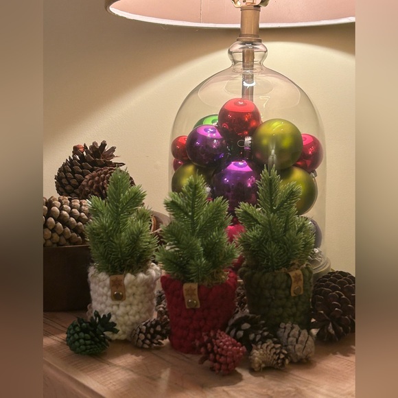 Mini Christmas/Evergreen Tree  Set of 3 with Crochet Cozy Handmade New! - Picture 11 of 11
